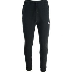 Spodnie Le Coq Sportif Essential Slim, Mężczyźni. Czarne spodnie materiałowe męskie Le Coq Sportif, bez wzorów, z bawełny. Za 390.00 zł.