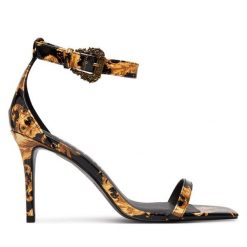 Sandały Versace Jeans Couture. Czarne sandały damskie Versace Jeans Couture, bez wzorów, z jeansu, bez obcasa, na szpilce. Za 989.99 zł.