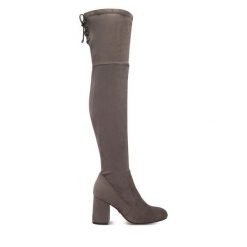 Kozaki Nine West. Szare kozaki damskie Nine West, bez obcasa, na słupku. Za 329.99 zł.