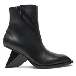 Botki United Nude. Czarne botki damskie United Nude, bez obcasa, na słupku, bez zapięcia. Za 1,489.00 zł.