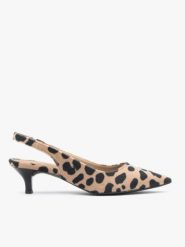 Czółenka slingback w cętki ocelota. Brązowe czółenka damskie Brawo sp. z o.o., bez wzorów, z gumy, bez obcasa, na szpilce. Za 349.99 zł.