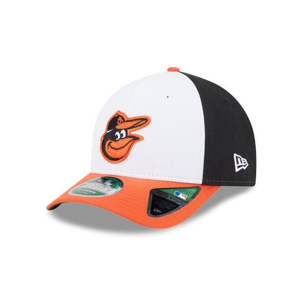 Czapka baseballowa 9forty MLB Baltimore Orioles PLYR REP MC OTC. Białe czapki męskie New Era, bez wzorów. Za 192.50 zł.