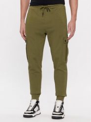 Boss Spodnie dresowe Seteam 50507886 Zielony Relaxed Fit. Zielone spodnie dresowe męskie Boss, bez wzorów, z bawełny. Za 349.99 zł.