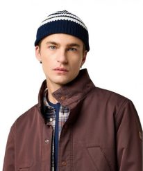 MESKA CZAPKA WRANGLER STRIPED BEANIE DARK NAVY 112372408. Niebieskie czapki męskie Wrangler, bez wzorów. Za 89.99 zł.