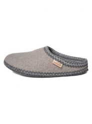 Living Kitzbühel Kapcie w kolorze szarym rozmiar: 38. Szare kapcie damskie Living Kitzbühel, z materiału. Za 139.95 zł.