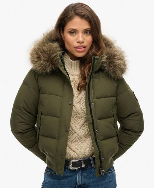 Superdry Kurtka bomber Everest z kapturem slim poliester. Zielone kurtki damskie Superdry., bez wzorów, z materiału, z kapturem. Za 503.00 zł.