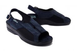 ADANEX ASK84 ASTRA 26190B granatowy, sandały damskie. Niebieskie sandały damskie Adanex, bez wzorów, z gumy, bez obcasa. Za 59.95 zł.