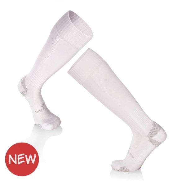 Skarpety piłkarskie 3/4 długości – białe. Białe skarpetki męskie TRY TO FLY, bez wzorów. W wyprzedaży za 67.01 zł.