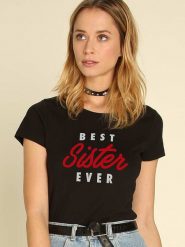 WOOOP Koszulka "Best Sister Ever" w kolorze czarnym rozmiar: M. Czarne bluzki damskie Wooop, m, bez wzorów, z bawełny, bez kołnierzyka, bez ramiączek. Za 92.64 zł.