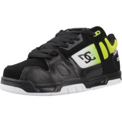Tenisówki Dc Model Stag Se Kolor Czarny. Czarne trampki i tenisówki męskie DC Shoes, bez wzorów, ze skóry, bez zapięcia. Za 279.99 zł.
