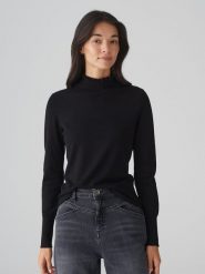 OPUS Koszulka w kolorze czarnym rozmiar: 42. Czarne bluzki damskie Opus, bez wzorów, bez kołnierzyka. Za 117.99 zł.