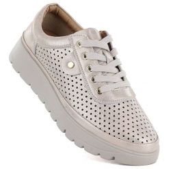 Skórzane półbuty damskie ażurowe złote Vinceza 79629. Żółte półbuty damskie VINCEZA, w ażurowe wzory, ze skóry, bez obcasa. Za 209.99 zł.