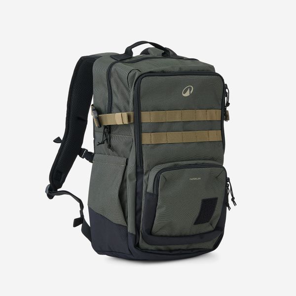 Plecak Solognac Tactical Wild 100 30 l. Brązowe plecaki damskie CAPERLAN, z aplikacjami, z materiału, klasyczne. Za 129.99 zł.