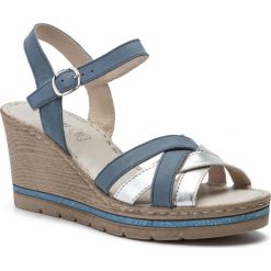 Sandały LASOCKI M055. Sandały damskie Lasocki, bez wzorów, z nubiku, bez obcasa. Za 159.99 zł.