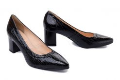 BIOECO BY ARKA 5841 2035 czarny, czółenka damskie. Czarne czółenka damskie Bioeco by Arka, bez wzorów, ze skóry, bez obcasa, na obcasie. Za 258.93 zł.