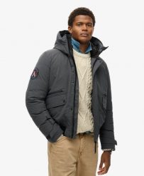 Superdry City Padded Bomber Kurtka pikowana – luźny fason. Brązowe kurtki damskie Superdry., xl, z aplikacjami, z materiału, z kapturem. Za 650.50 zł.