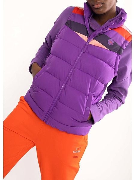 Blutsgeschwister Kamizelka pikowana "Cloud Stepper" w kolorze fioletowym rozmiar: L. Różowe kamizelki damskie Blutsgeschwister, l, z materiału. Za 148.61 zł.