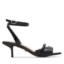 Sandały Nine West. Czarne sandały damskie Nine West, bez wzorów, bez obcasa, na szpilce. Za 184.99 zł.