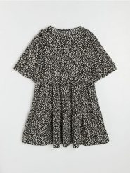 Luźna sukienka mini babydoll z krótkim rękawem - wielobarwny. Sukienki damskie Sinsay, xl, bez wzorów, bez kołnierzyka, bez ramiączek, mini. Za 59.99 zł.