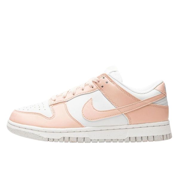 Buty do chodzenia damskie Nike Dunk Move TO Zero Wmns. Białe buty sportowe na co dzień damskie Nike, bez wzorów, z gumy, do koszykówki. Za 730.50 zł.