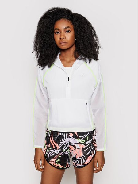New Balance Bluza techniczna WJ01268 Biały Relaxed Fit. Białe bluzy bez kaptura damskie New Balance, s, bez wzorów, z syntetyku, bez kaptura. Za 239.99 zł.