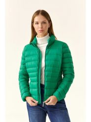TATUUM Kurtka pikowana w kolorze zielonym rozmiar: 38. Zielone kurtki damskie Tatuum, bez wzorów, bez kaptura. Za 218.05 zł.