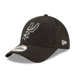 Czapka z daszkiem New Era NBA San Antonio Spurs. Białe czapki męskie New Era, bez wzorów, z poliesteru. Za 167.50 zł.