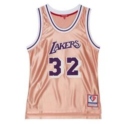 Koszulka kobieca NBA Los Angeles Lakers Magic Johnson. Czerwone t-shirty damskie Mitchell & Ness, bez wzorów, bez kołnierzyka. W wyprzedaży za 650.00 zł.