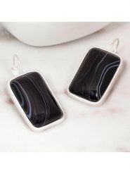 MENTHE À L'O Kolczyki z agatami rozmiar: onesize. Czarne kolczyki damskie MENTHE À L'O, z agatem, z zapięciem typu bigiel. Za 117.45 zł.