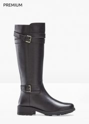 Kozaki skórzane. Czarne kozaki damskie bonprix, bez obcasa. Za 389.99 zł.
