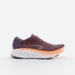 Buty do biegania damskie Kiprun KS900.2. Brązowe obuwie do biegania damskie KIPRUN. Za 499.99 zł.