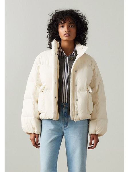 Levi's Kurtka puchowa w kolorze kremowym rozmiar: L. Brązowe kurtki damskie Levi's, l, bez wzorów, z puchu, bez kaptura. Za 318.37 zł.