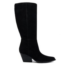 Kozaki Guess. Czarne kozaki damskie Guess, bez obcasa, na słupku. Za 899.99 zł.