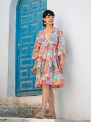 Isla Bonita by SIGRIS Sukienka ze wzorem rozmiar: M. Sukienki damskie Isla Bonita by SIGRIS, na co dzień, m, bez wzorów, z bawełny, bez kołnierzyka, bez ramiączek, midi, proste. Za 144.24 zł.