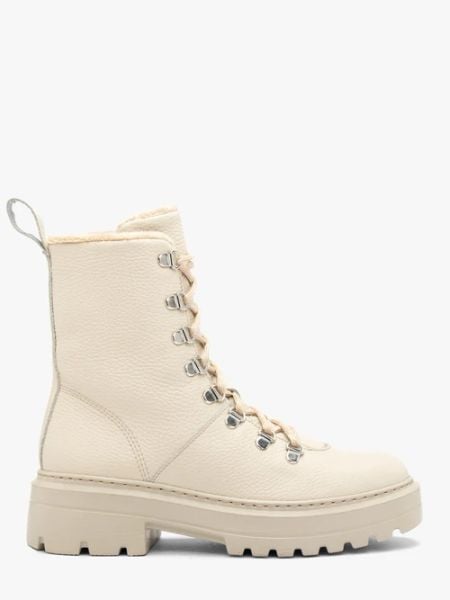 Beżowe skórzane śniegowce ze sznurowaniem. Brązowe śniegowce damskie Ryłko, ze skóry. W wyprzedaży za 469.99 zł.