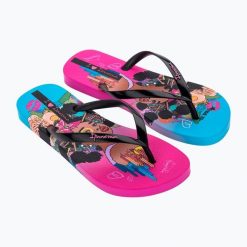 Japonki damskie Ipanema Graffiti V. Czarne klapki damskie Ipanema, bez wzorów, z materiału, bez obcasa. Za 119.99 zł.