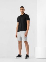 4F Spodenki casual męskie 4F x Robert Lewandowski L. Szare szorty męskie 4f, z bawełny, bez kołnierzyka. W wyprzedaży za 99.99 zł.