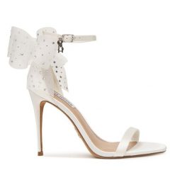 Sandały Steve Madden. Białe sandały damskie Steve Madden, bez wzorów, bez obcasa, na szpilce. Za 599.99 zł.