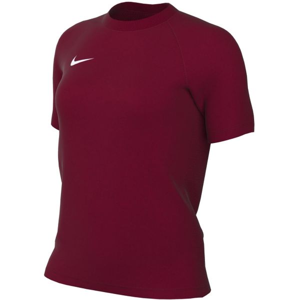 Koszulka damska Nike Dri-Fit Park VIII. Czerwone bluzki damskie Nike, bez wzorów, z poliesteru, bez ramiączek. Za 66.99 zł.