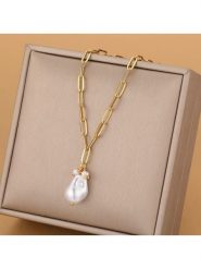 Atelier MIU Pozłacany naszyjnik z elementami ozdobnymi - dł. 46 cm rozmiar: onesize. Białe naszyjniki damskie atelier MIU, pozłacane. Za 39.99 zł.