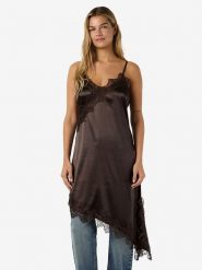 Noisy may Sukienka "Sofie" w kolorze ciemnobrązowym rozmiar: L. Brązowe sukienki damskie Noisy may, na co dzień, l, bez wzorów, z koronki, z asymetrycznym kołnierzem, bez ramiączek, mini, asymetryczne. Za 150.72 zł.