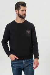 EMPORIO ARMANI Czarna męska bluza z logo. Czarne bluzy bez kaptura męskie Emporio Armani, m. W wyprzedaży za 599.99 zł.