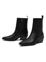 Orsay Botki w kolorze czarnym rozmiar: 38. Czarne botki damskie ORSAY, bez obcasa, bez zapięcia. Za 197.17 zł.