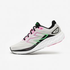 Buty do biegania damskie New Balance Fresh Foam X 680 V8. Obuwie do biegania damskie New Balance. W wyprzedaży za 399.99 zł.