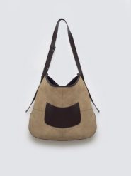 Torebka damska ze skóry naturalnej zamszowej beżowa Singaro 801. Brązowe torebki klasyczne damskie Big Star, bez wzorów, ze skóry, zamszowe, bez dodatków. Za 399.99 zł.