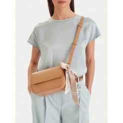 Torebka MEXX. Brązowe listonoszki damskie Mexx, bez wzorów, bez dodatków. Za 149.99 zł.