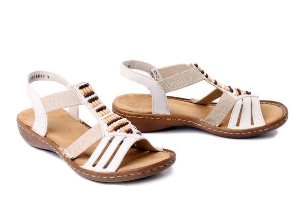 RIEKER 60851-60 beige, sandały damskie. Brązowe sandały damskie Rieker, bez wzorów, bez obcasa. Za 224.93 zł.