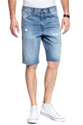 KRÓTKIE SPODENKI WRANGLER DENIM SHORT BLUE LAND W14CGW15W 112126590. Niebieskie szorty męskie Wrangler, z denimu, bez kołnierzyka. W wyprzedaży za 79.19 zł.