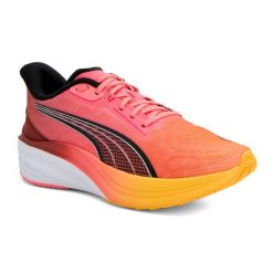 Buty do biegania PUMA Darter Pro. Czerwone obuwie do biegania damskie Puma. Za 345.99 zł.