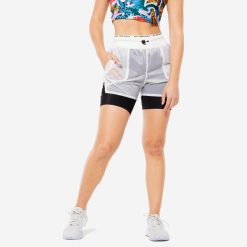 Spodenki fitness cardio damskie Domyos 2 w 1. Białe spodenki sportowe damskie DOMYOS, bez wzorów, z elastanu, sportowe. W wyprzedaży za 59.99 zł.
